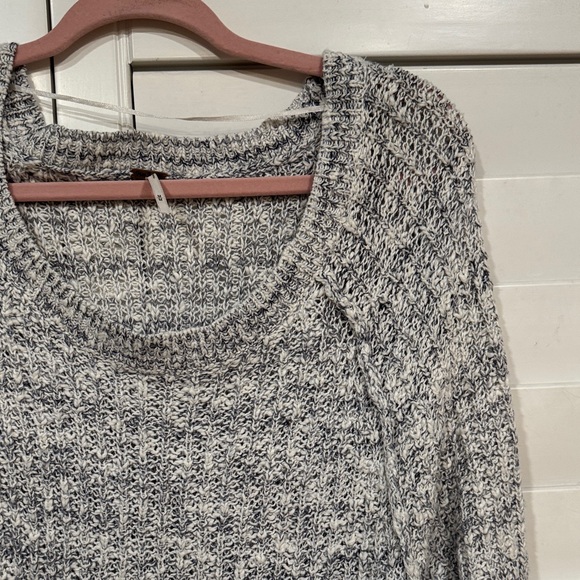 Free People Marled Gray Women's Sweater - Picture 3 of 10